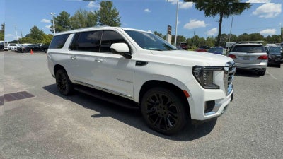 2022 GMC Yukon XL SLT