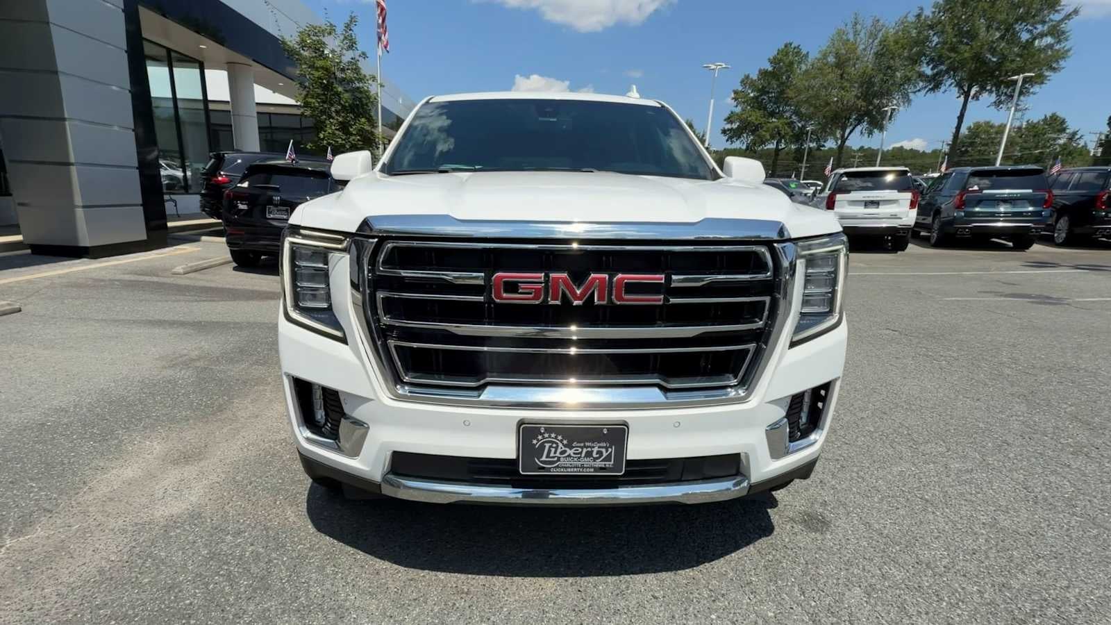 2022 GMC Yukon XL SLT