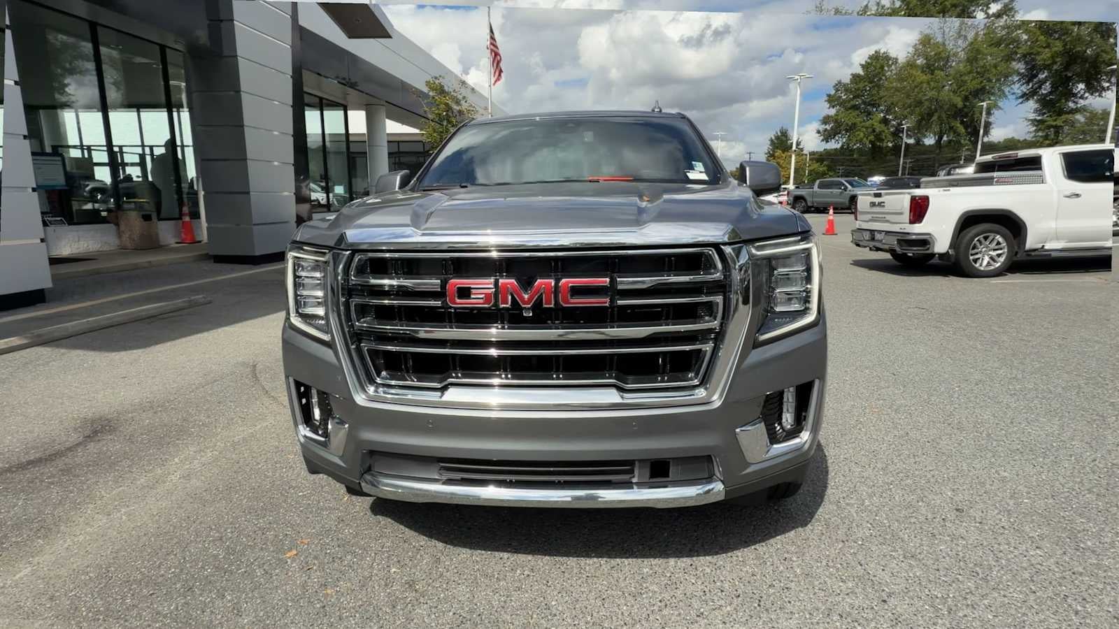 2022 GMC Yukon SLT