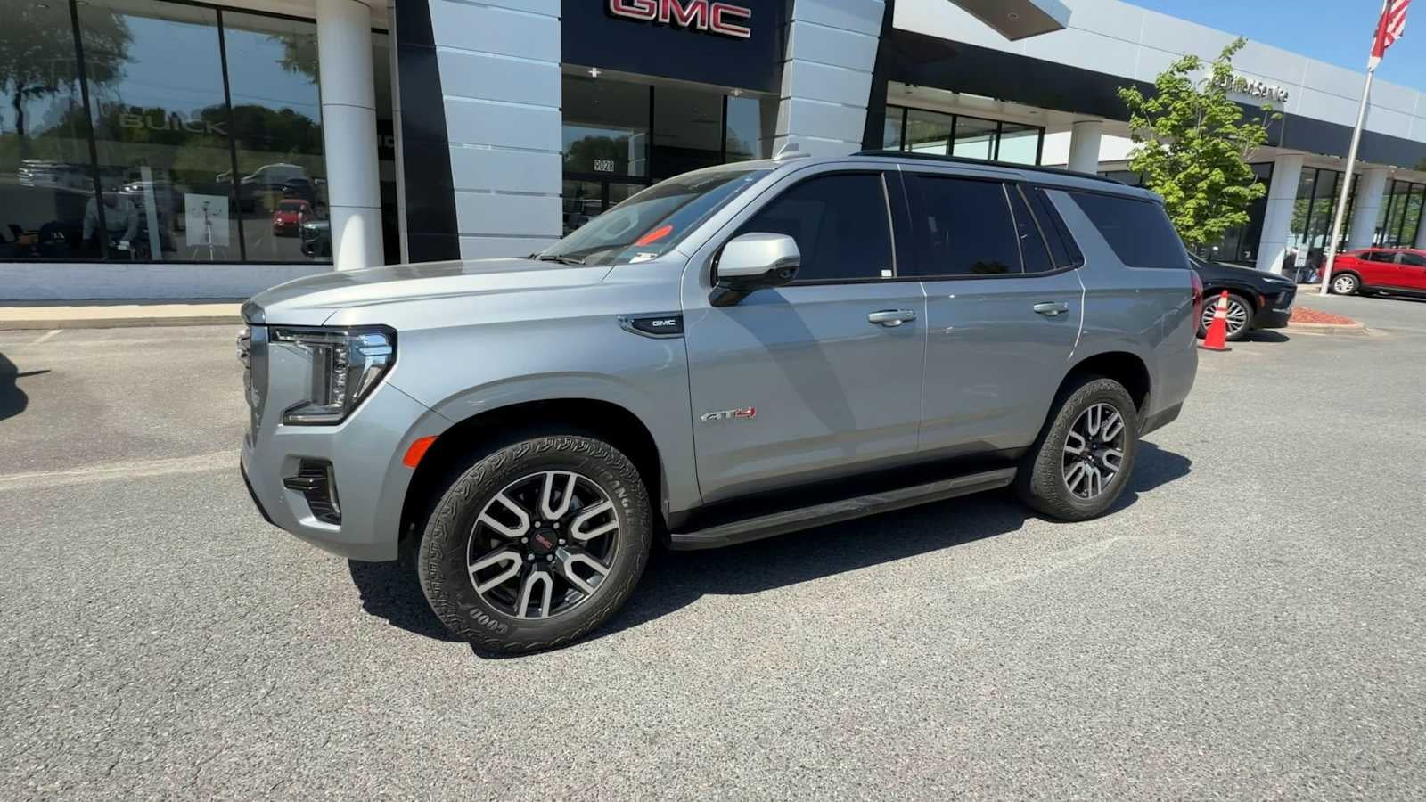 2024 GMC Yukon AT4