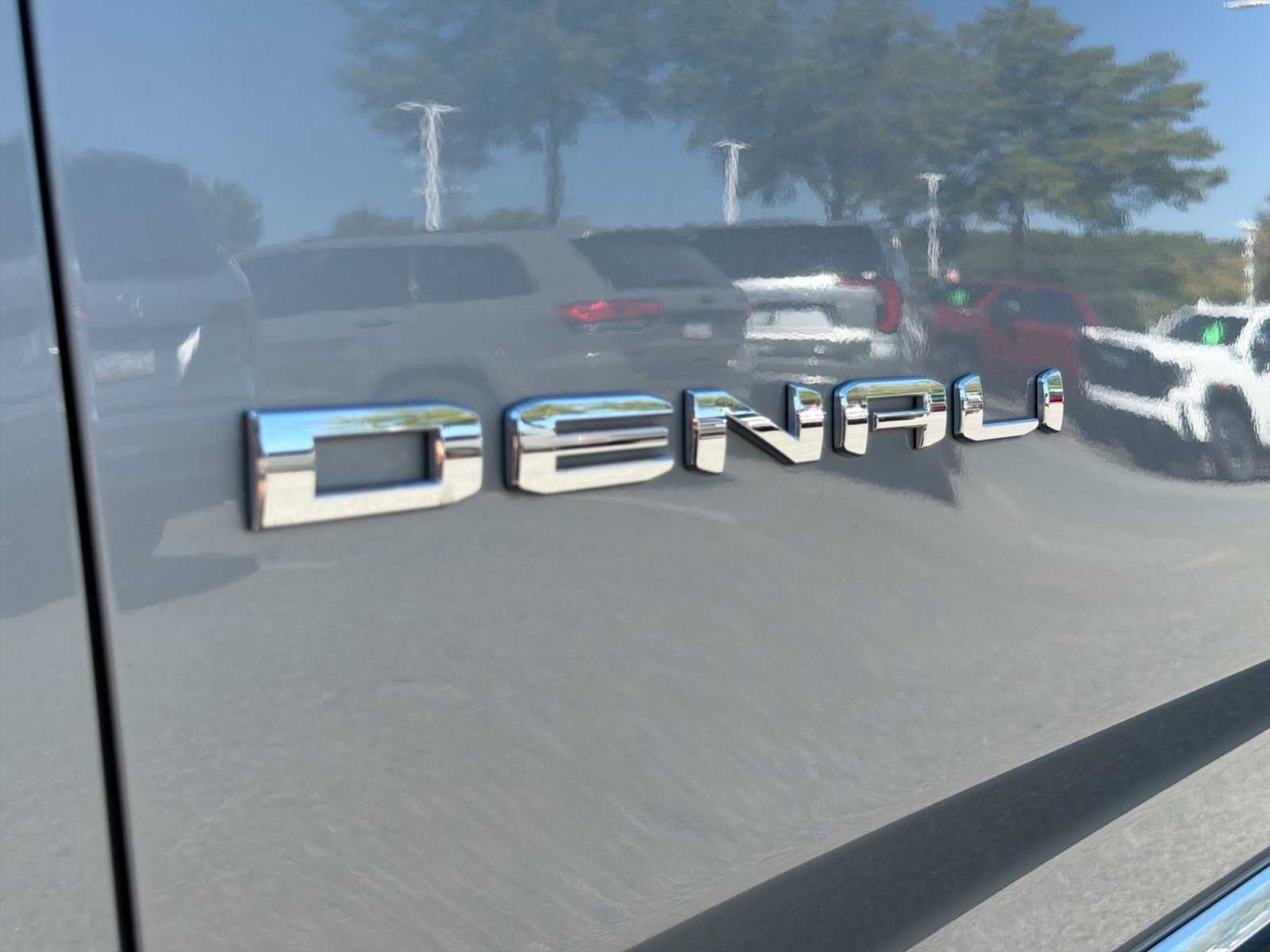 2023 GMC Yukon Denali Denali