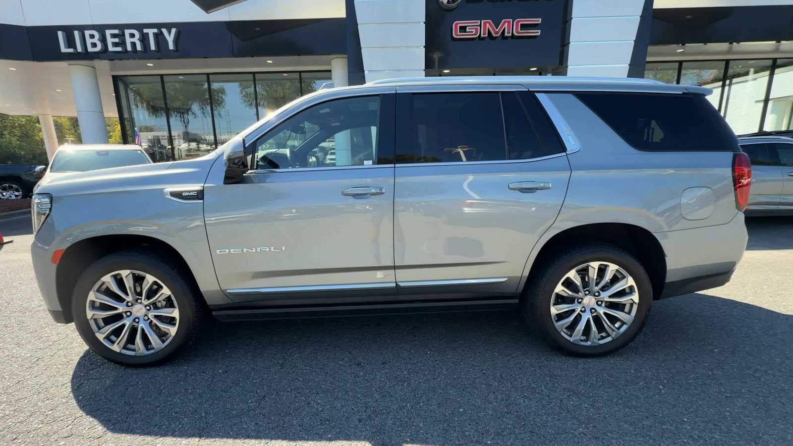 2023 GMC Yukon Denali Denali