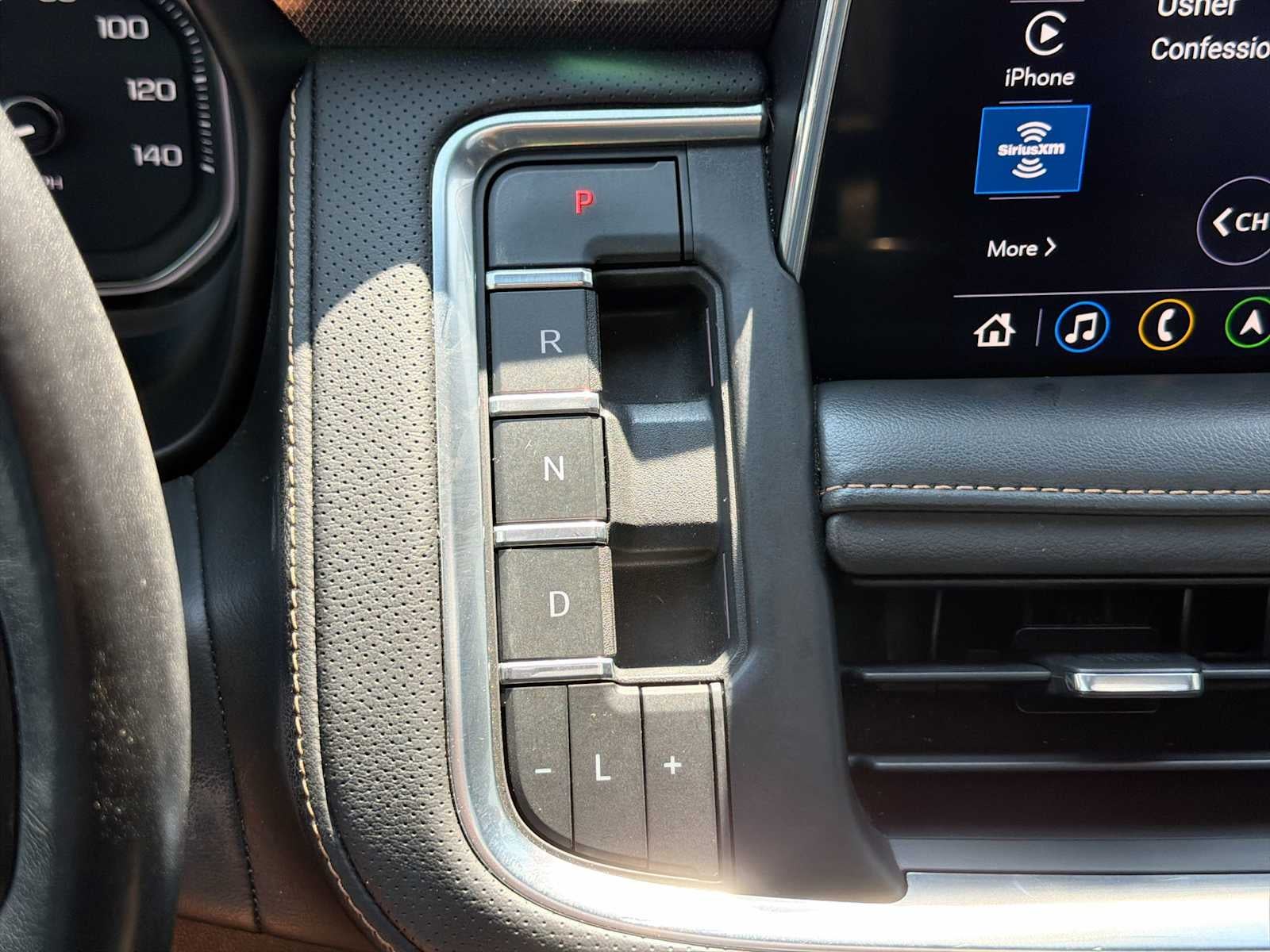 2021 GMC Yukon XL AT4
