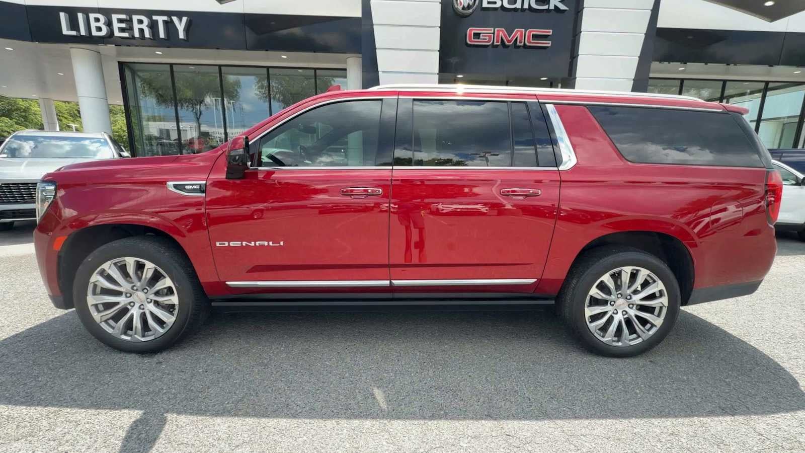 2023 GMC Yukon XL Denali Denali