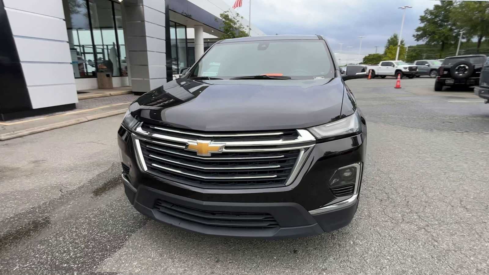2022 Chevrolet Traverse LT Cloth