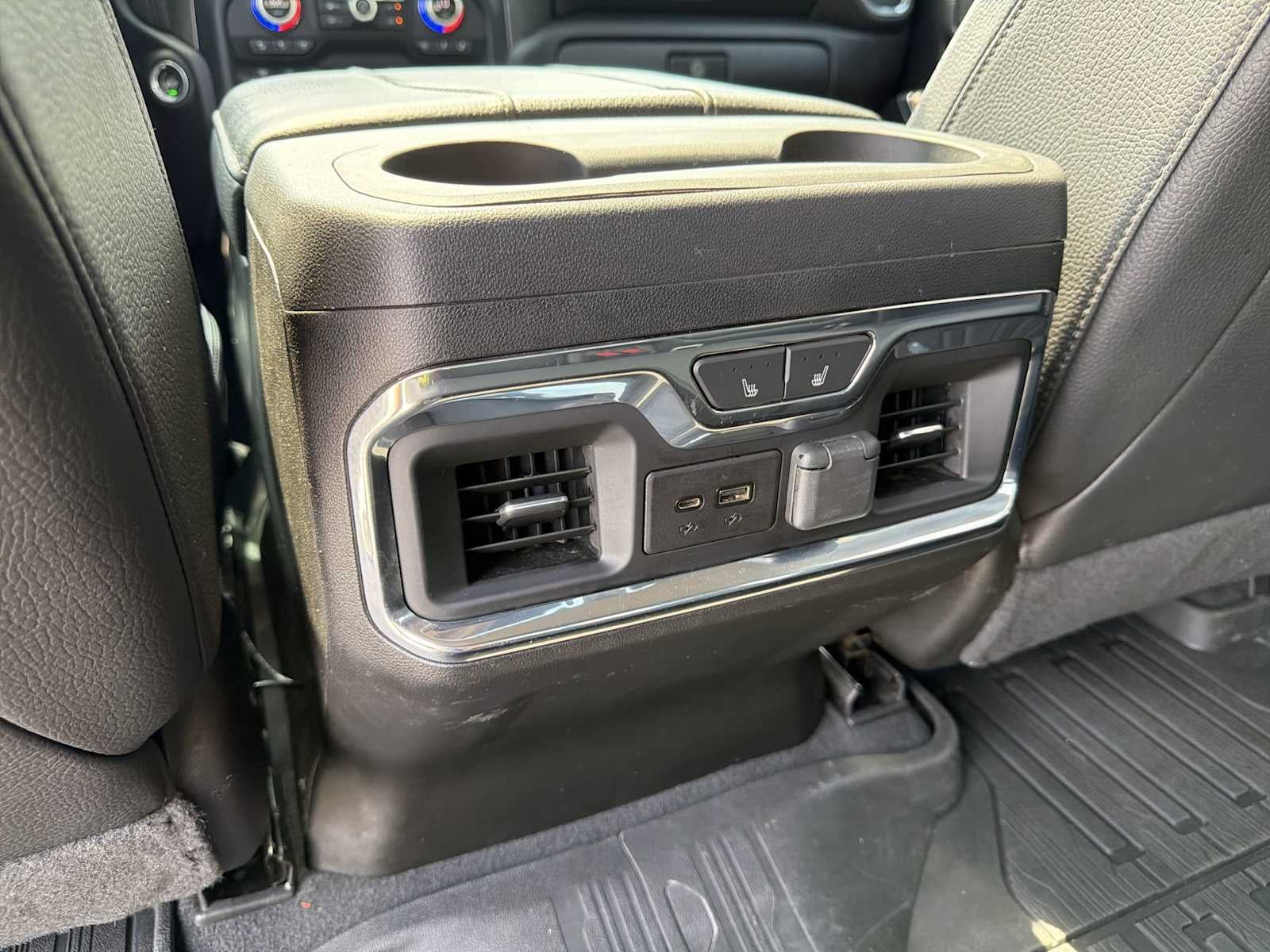 2023 GMC Sierra 2500HD Denali