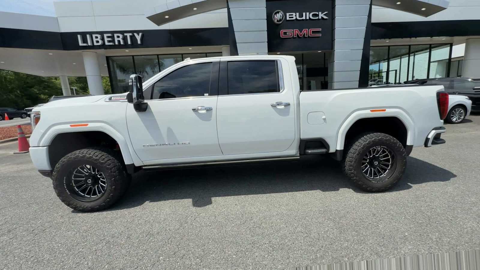 2023 GMC Sierra 2500HD Denali