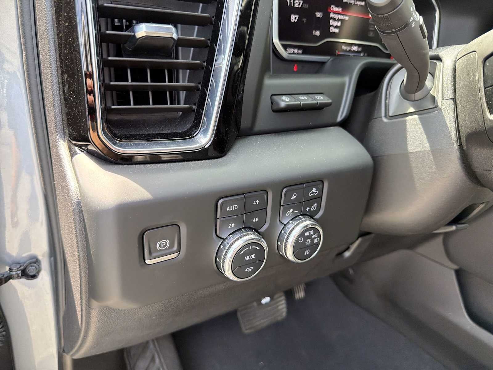 2024 GMC Sierra 3500HD Denali