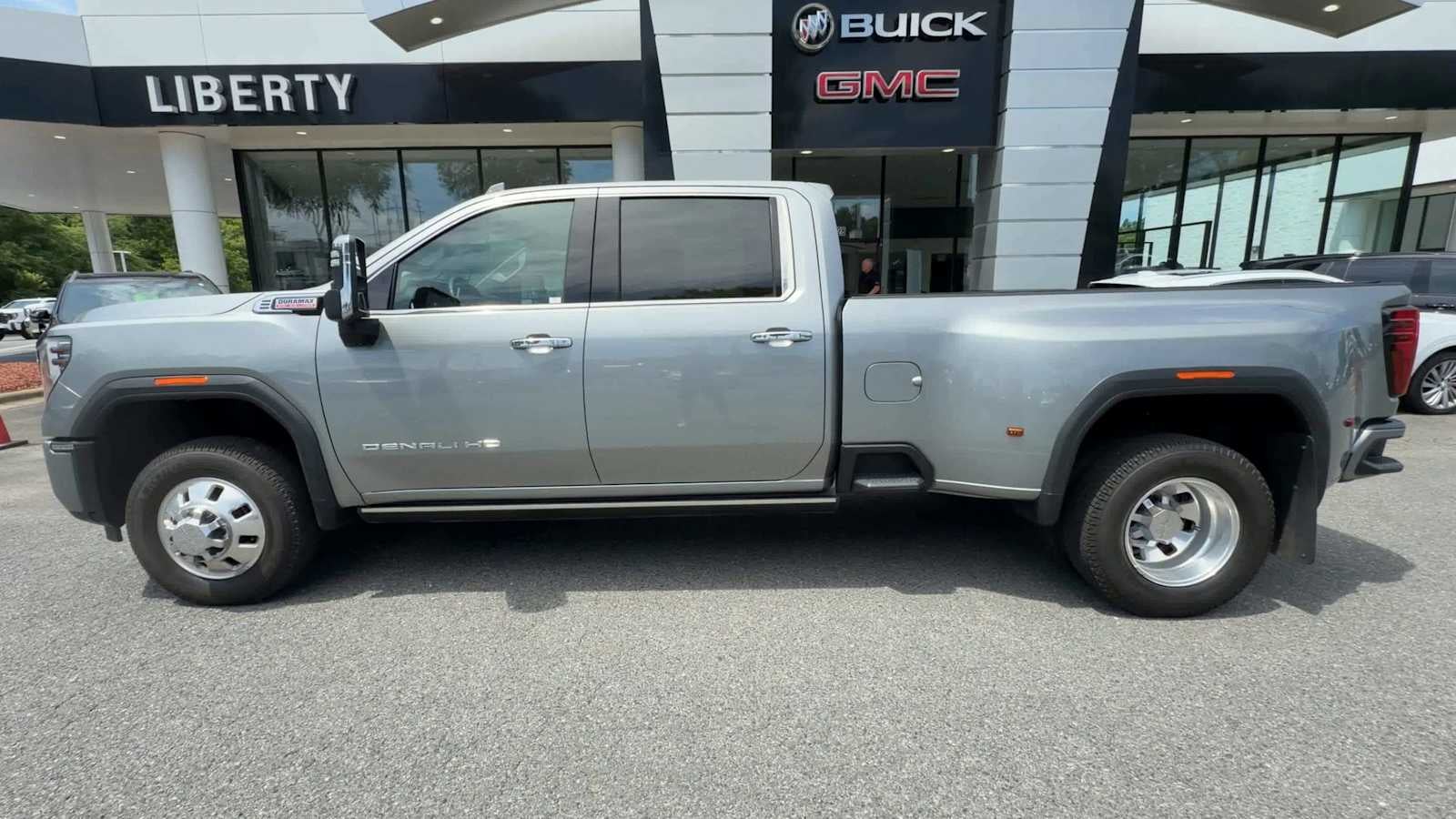 2024 GMC Sierra 3500HD Denali