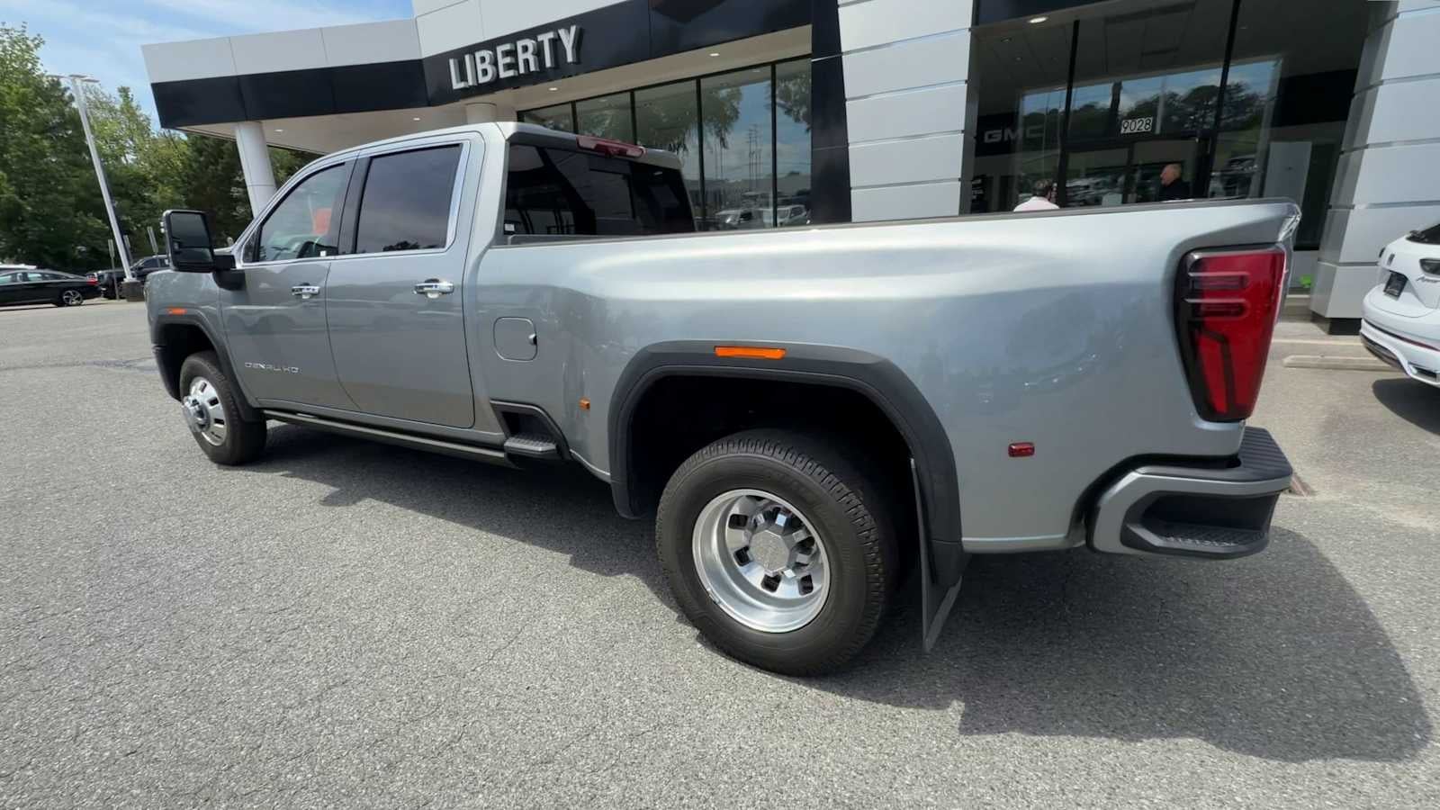 2024 GMC Sierra 3500HD Denali