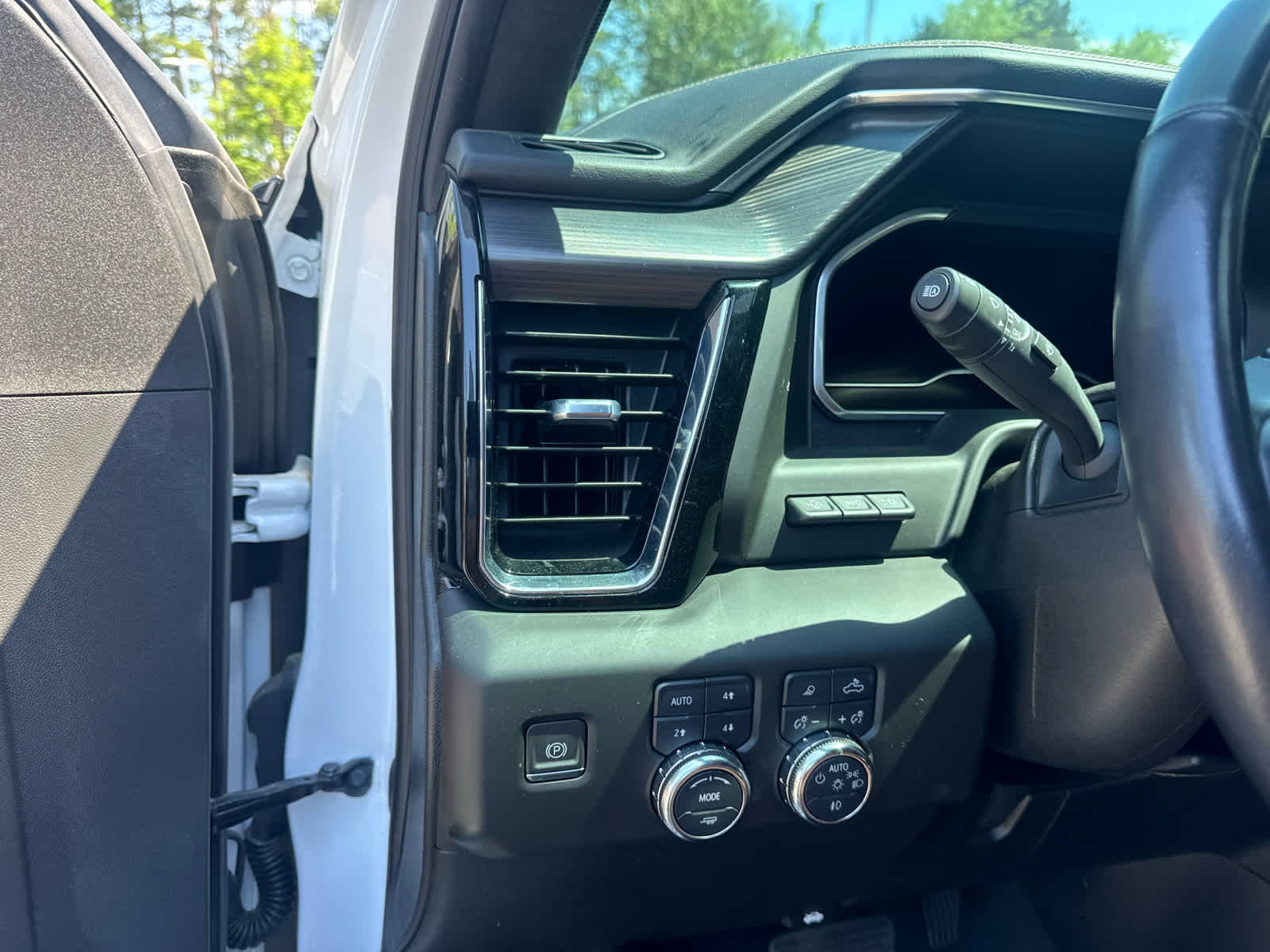 2024 GMC Sierra 3500HD Denali Ultimate