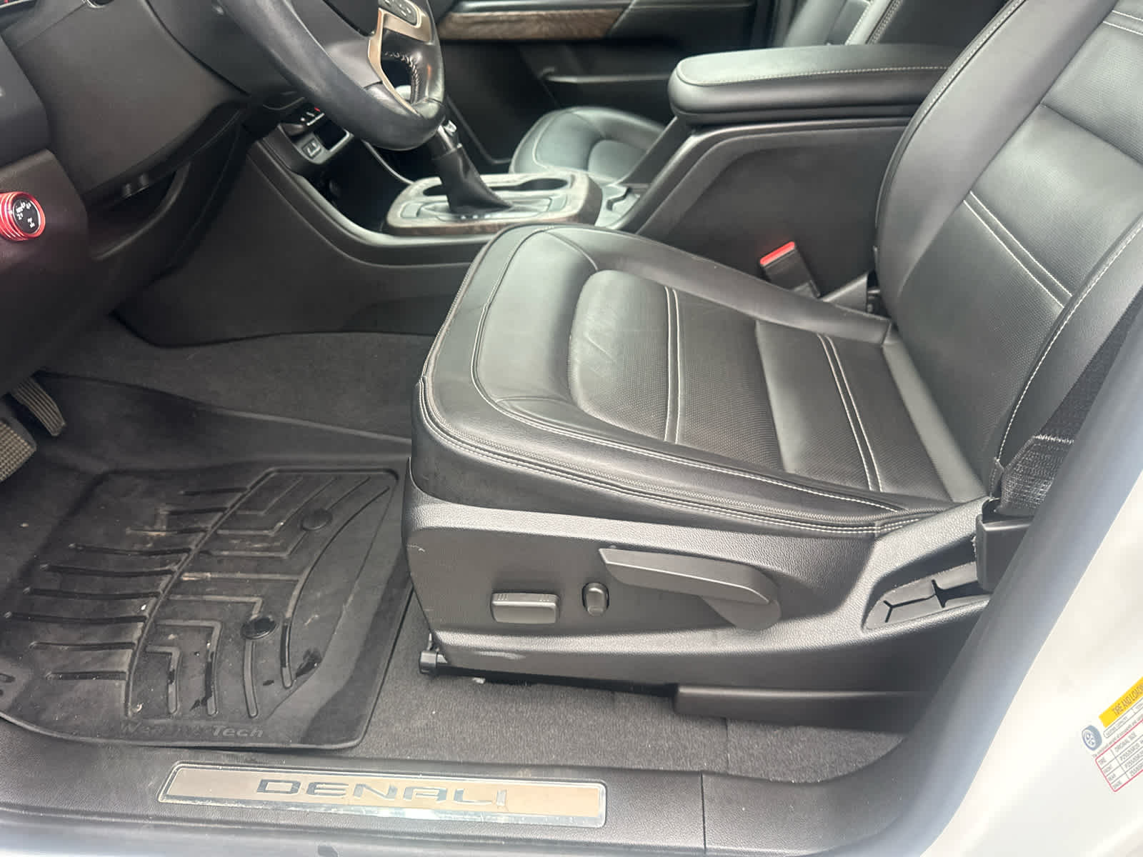 2022 GMC Canyon 4WD Denali