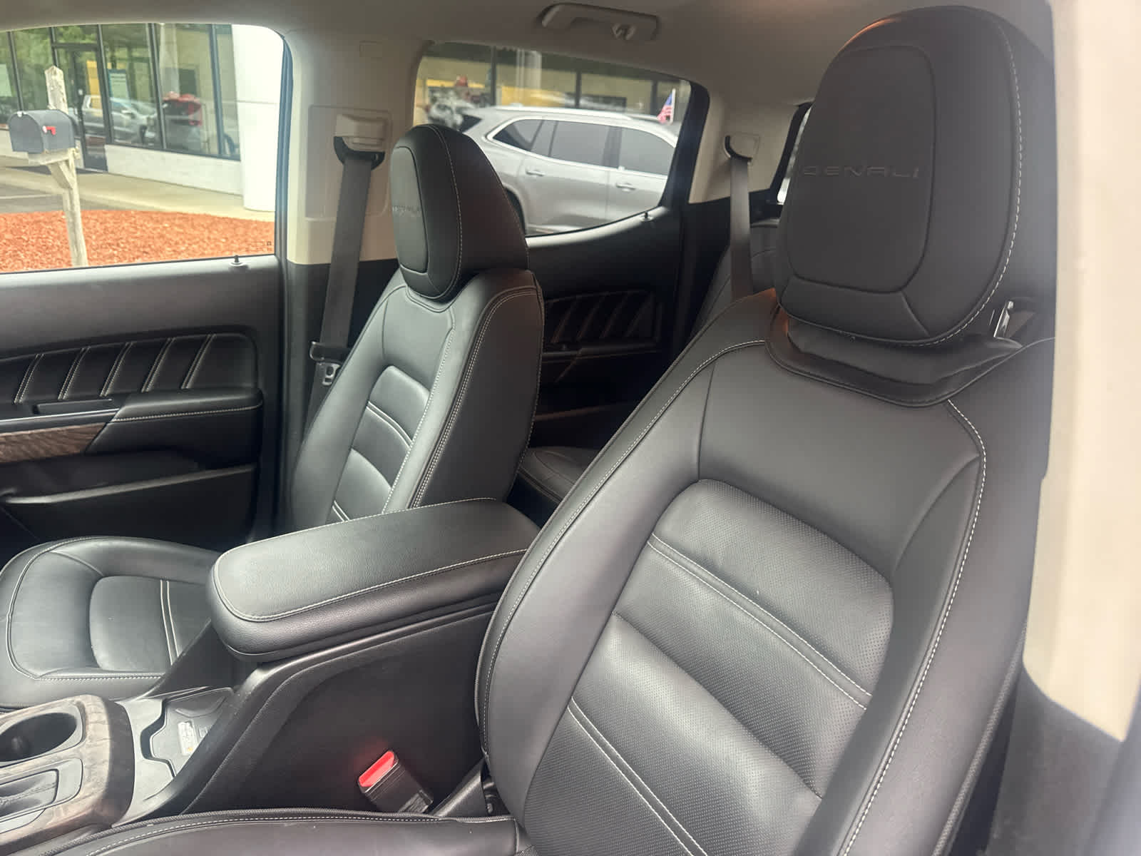2022 GMC Canyon 4WD Denali