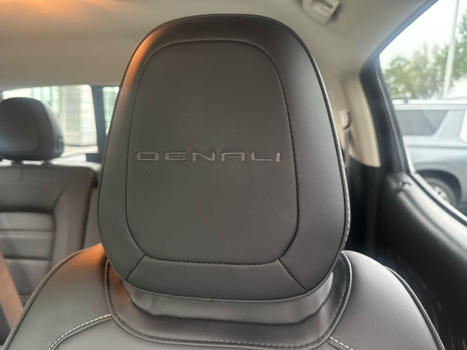 2022 GMC Canyon 4WD Denali