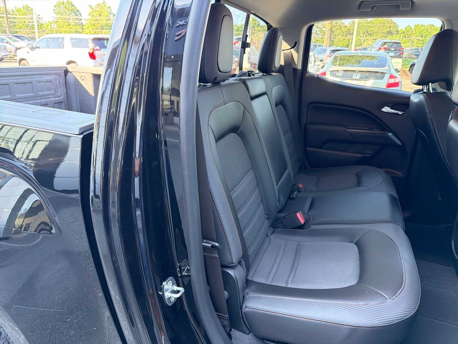 2022 GMC Canyon 4WD AT4 w/Cloth