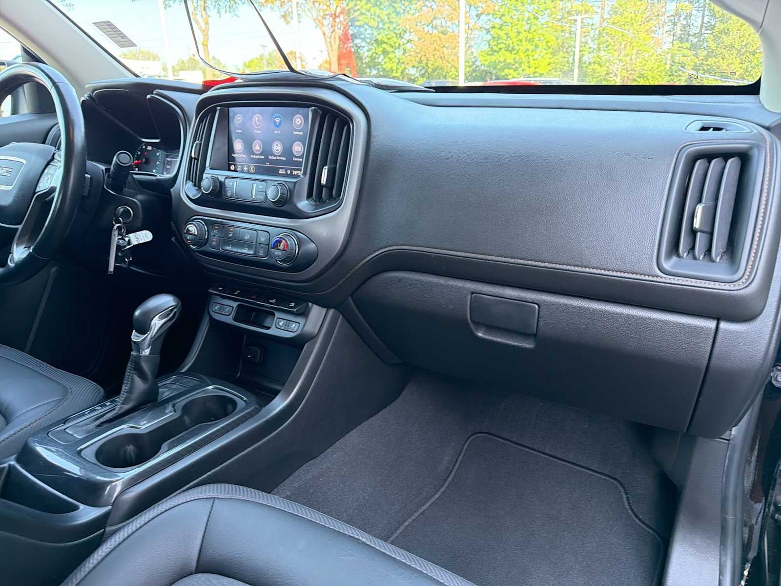2022 GMC Canyon 4WD AT4 w/Cloth