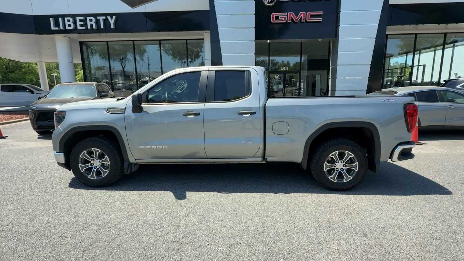 2023 GMC Sierra 1500 Pro
