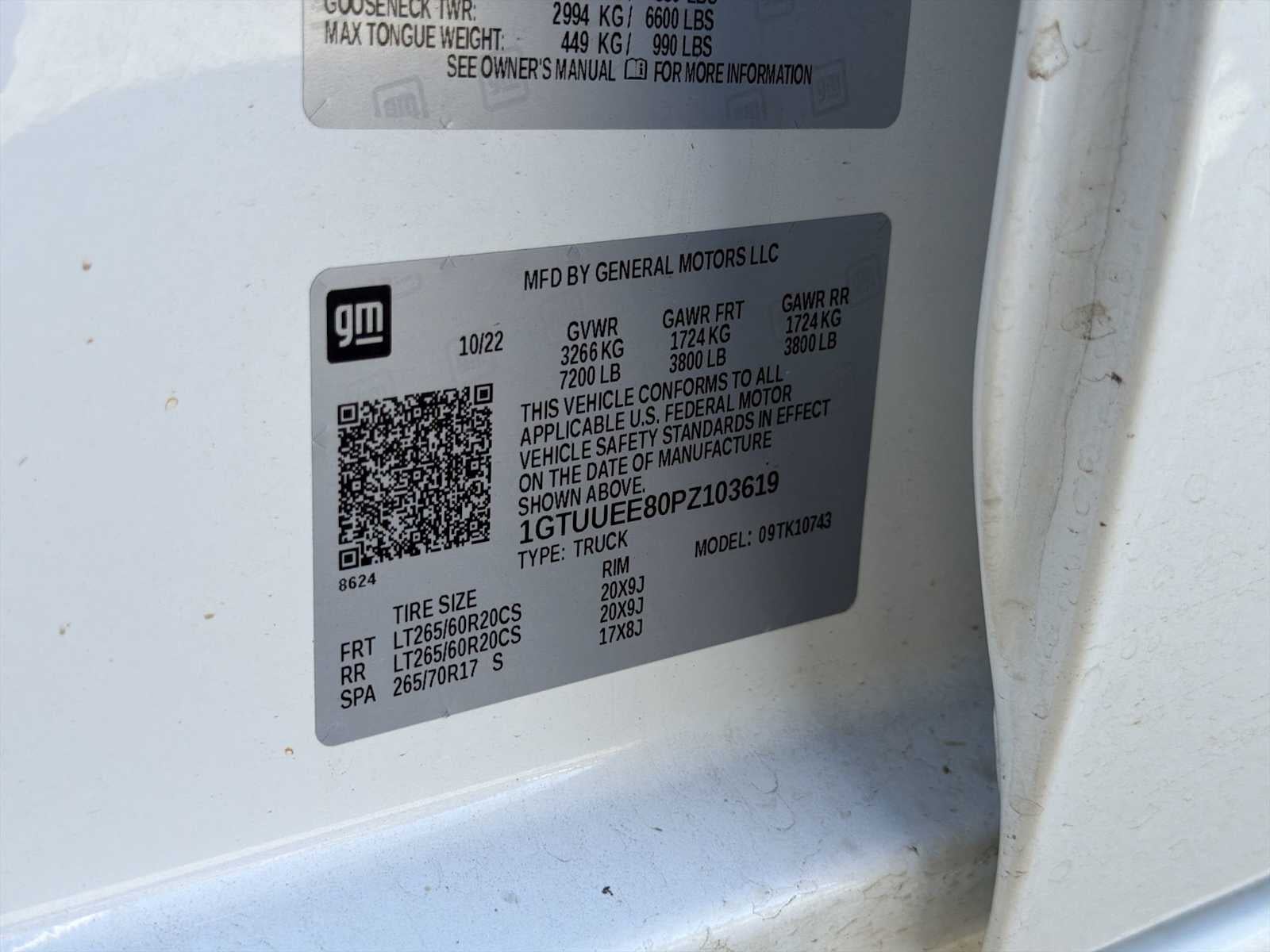 2023 GMC Sierra 1500 AT4