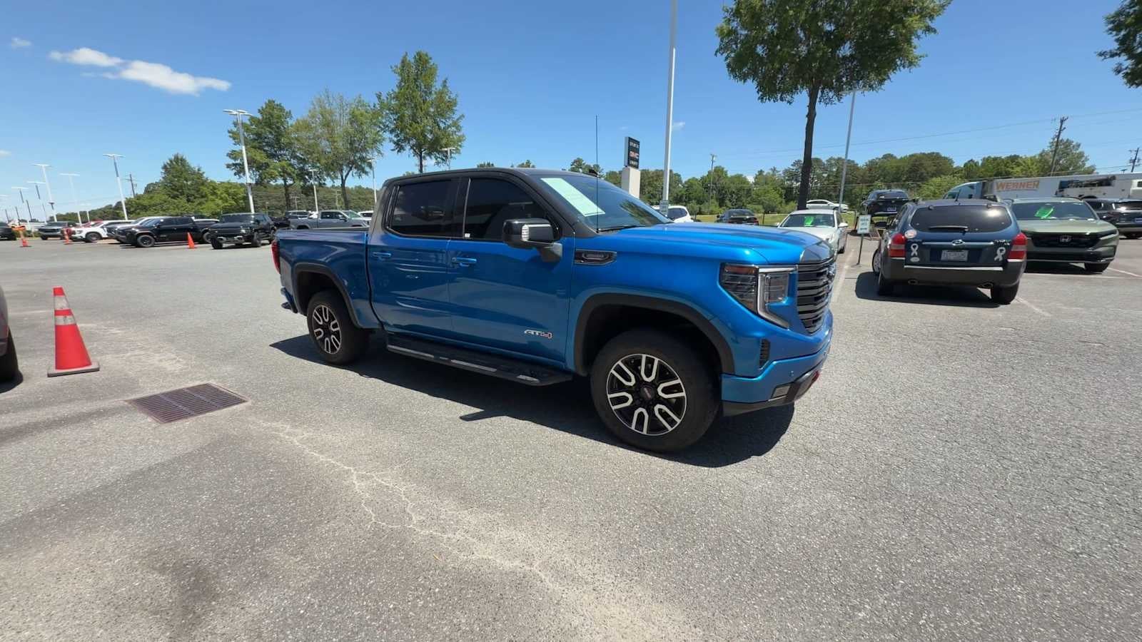 2023 GMC Sierra 1500 AT4