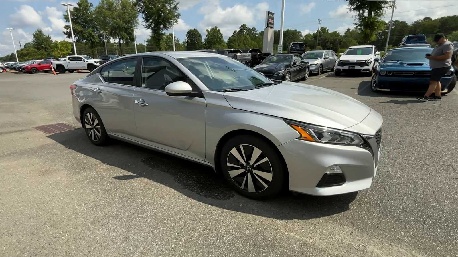 2022 Nissan Altima 2.5 SV