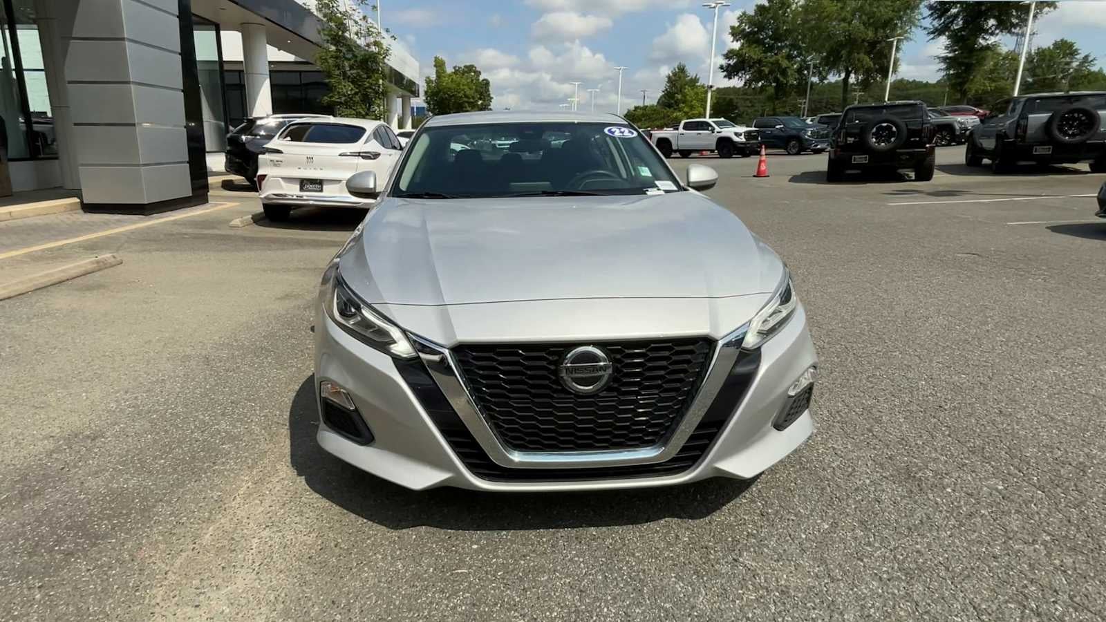 2022 Nissan Altima 2.5 SV