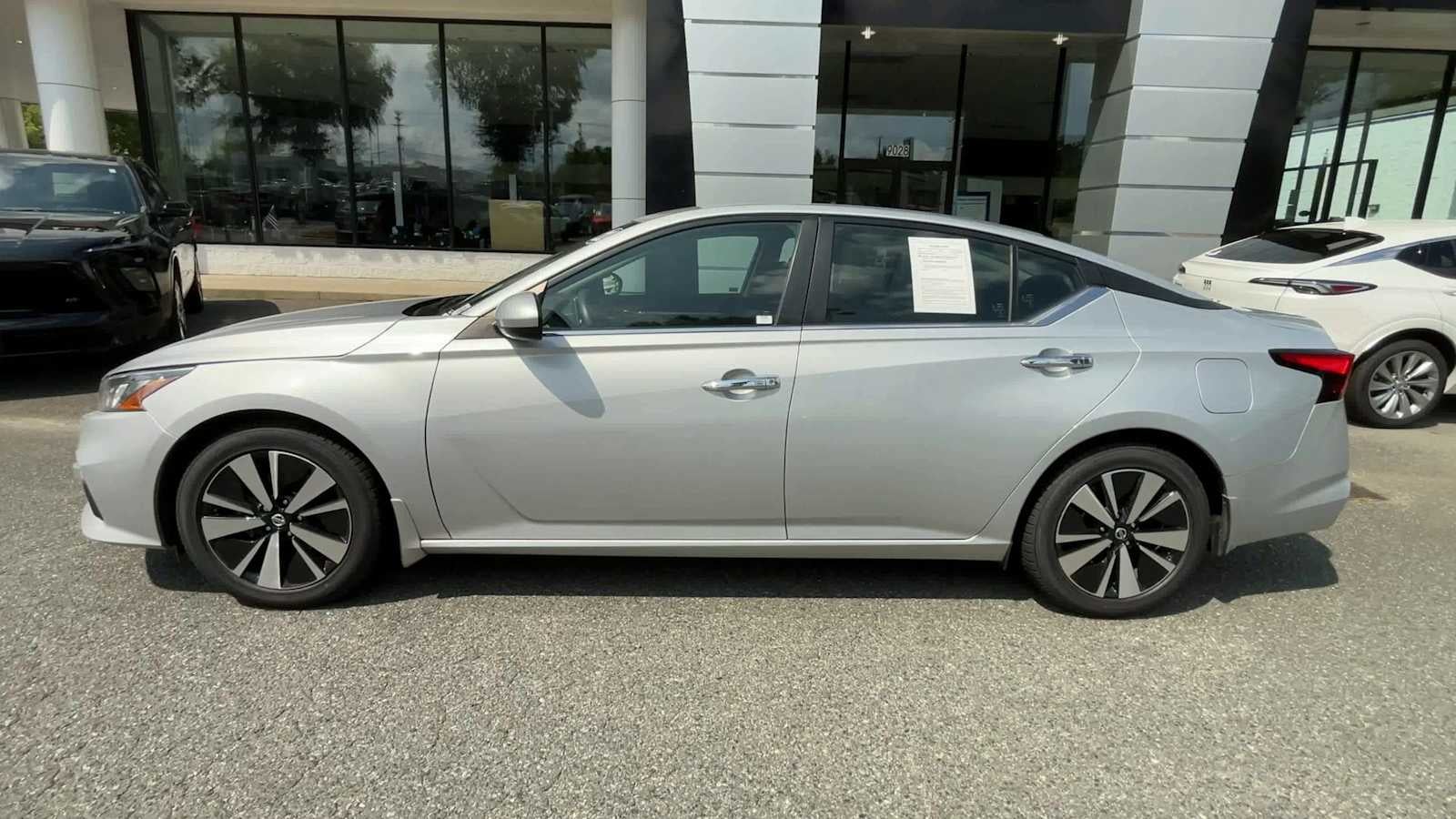 2022 Nissan Altima 2.5 SV