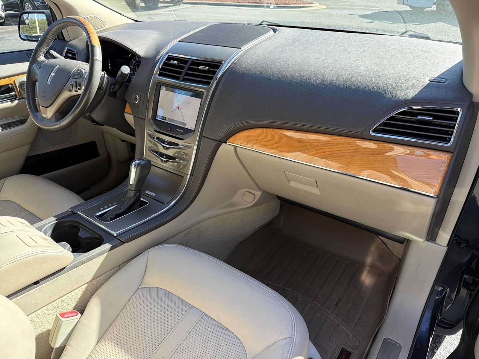 2013 Lincoln MKX FWD 4dr