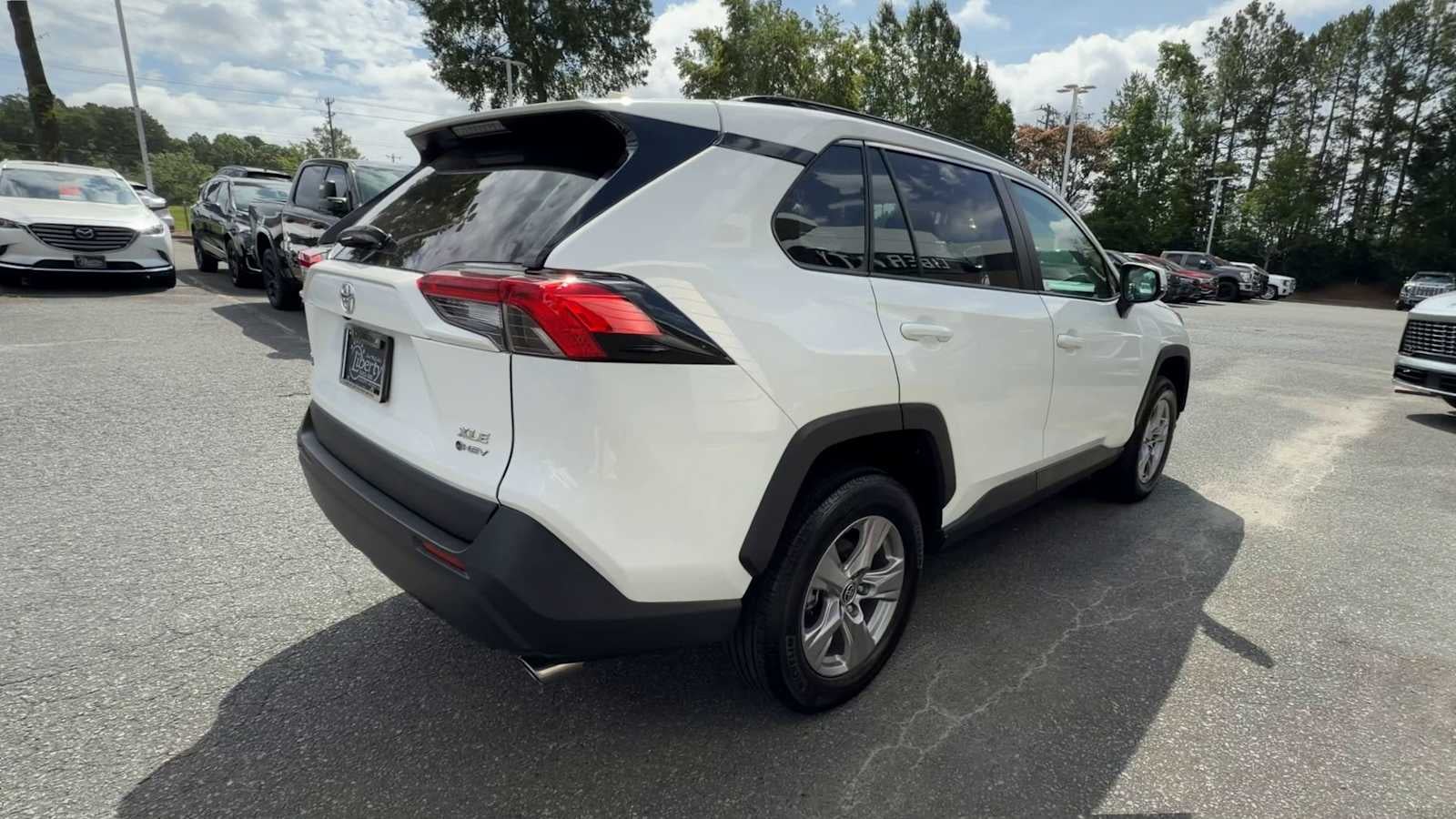 2025 Toyota RAV4 Hybrid XLE
