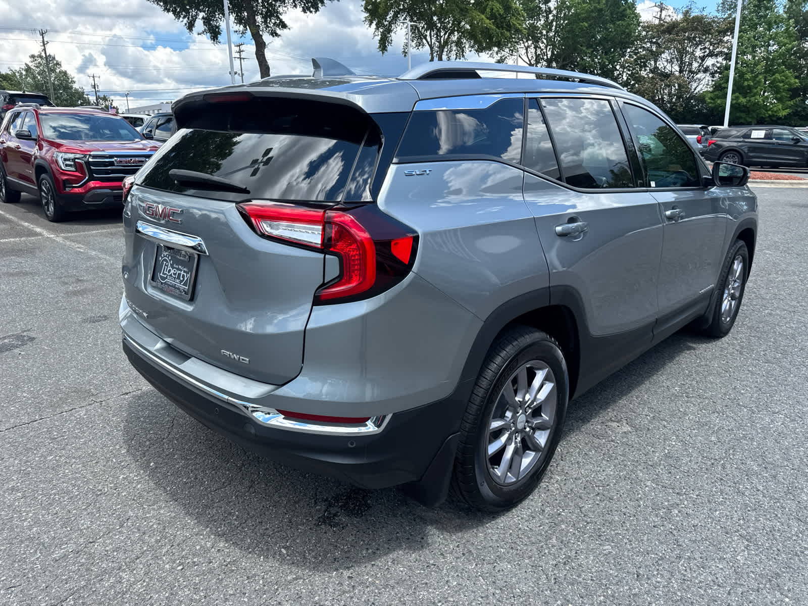 2023 GMC Terrain SLT