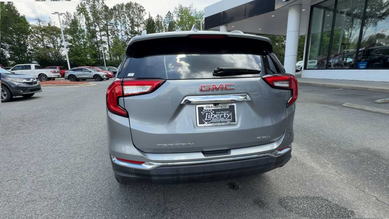 2023 GMC Terrain SLT