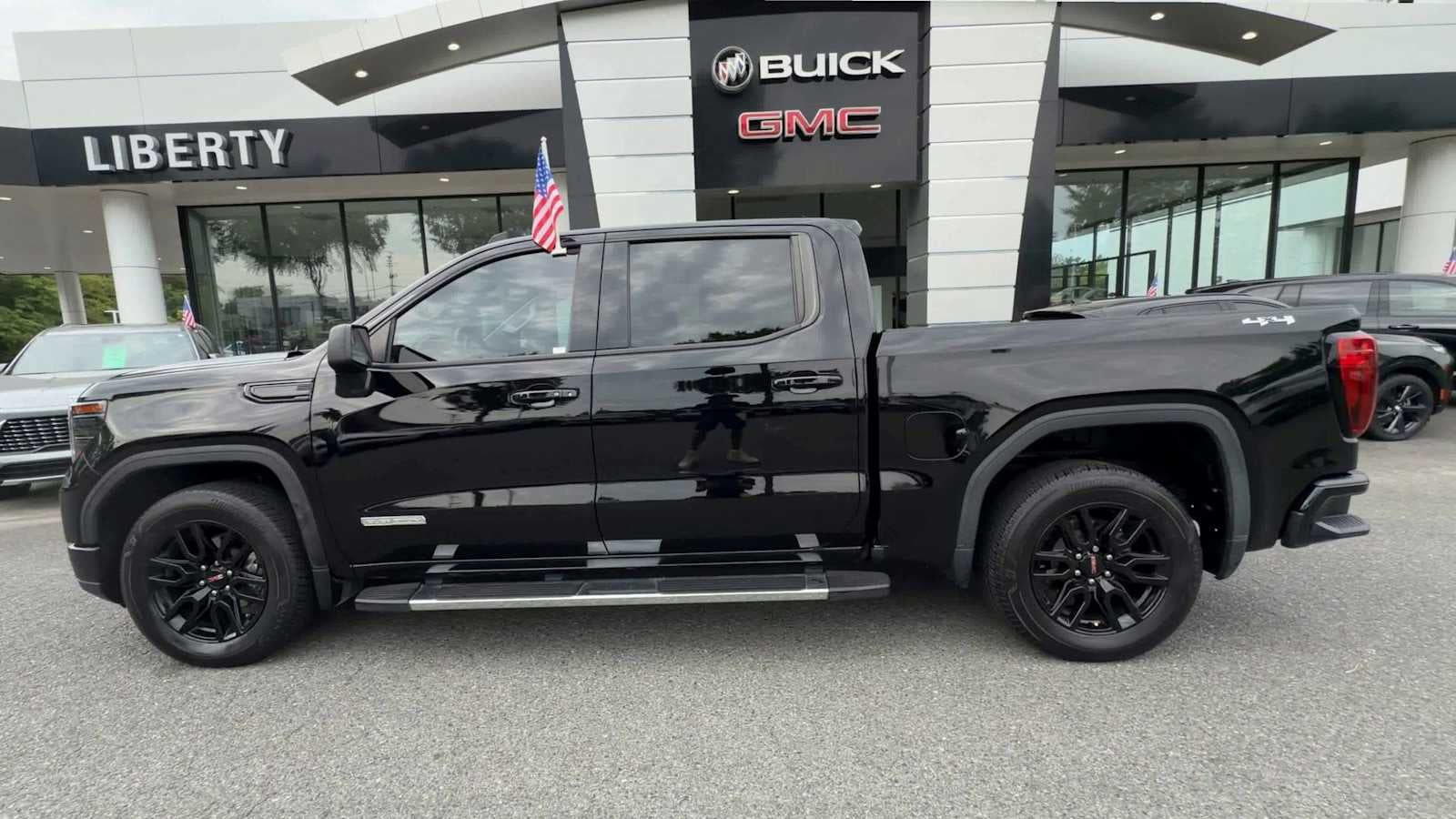 2023 GMC Sierra 1500 Elevation