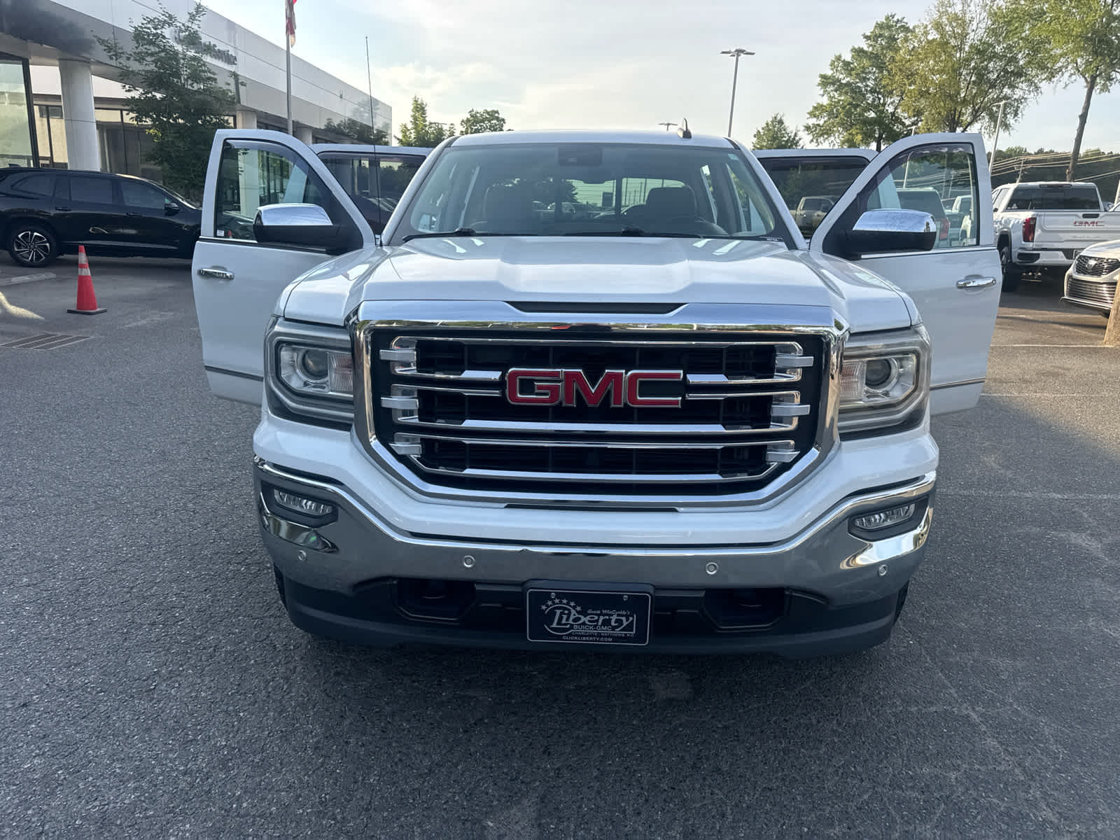 2018 GMC Sierra 1500 SLT