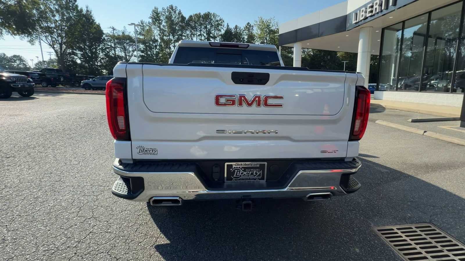 2022 GMC Sierra 1500 SLT
