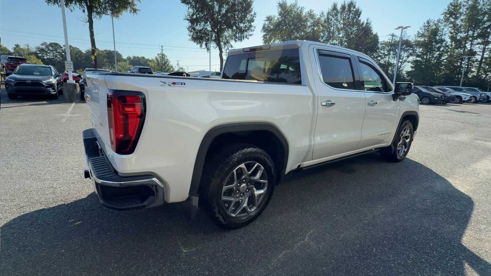 2022 GMC Sierra 1500 SLT