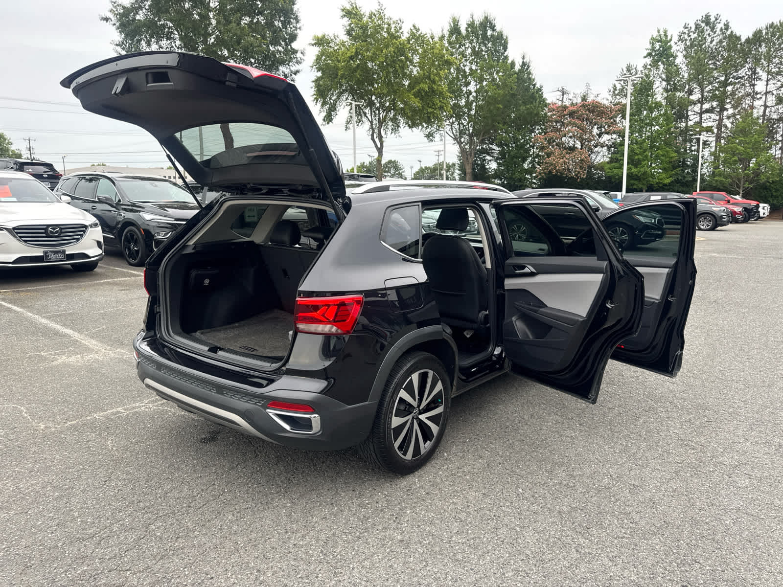 2022 Volkswagen Taos SE