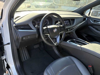 2022 Buick Enclave Essence