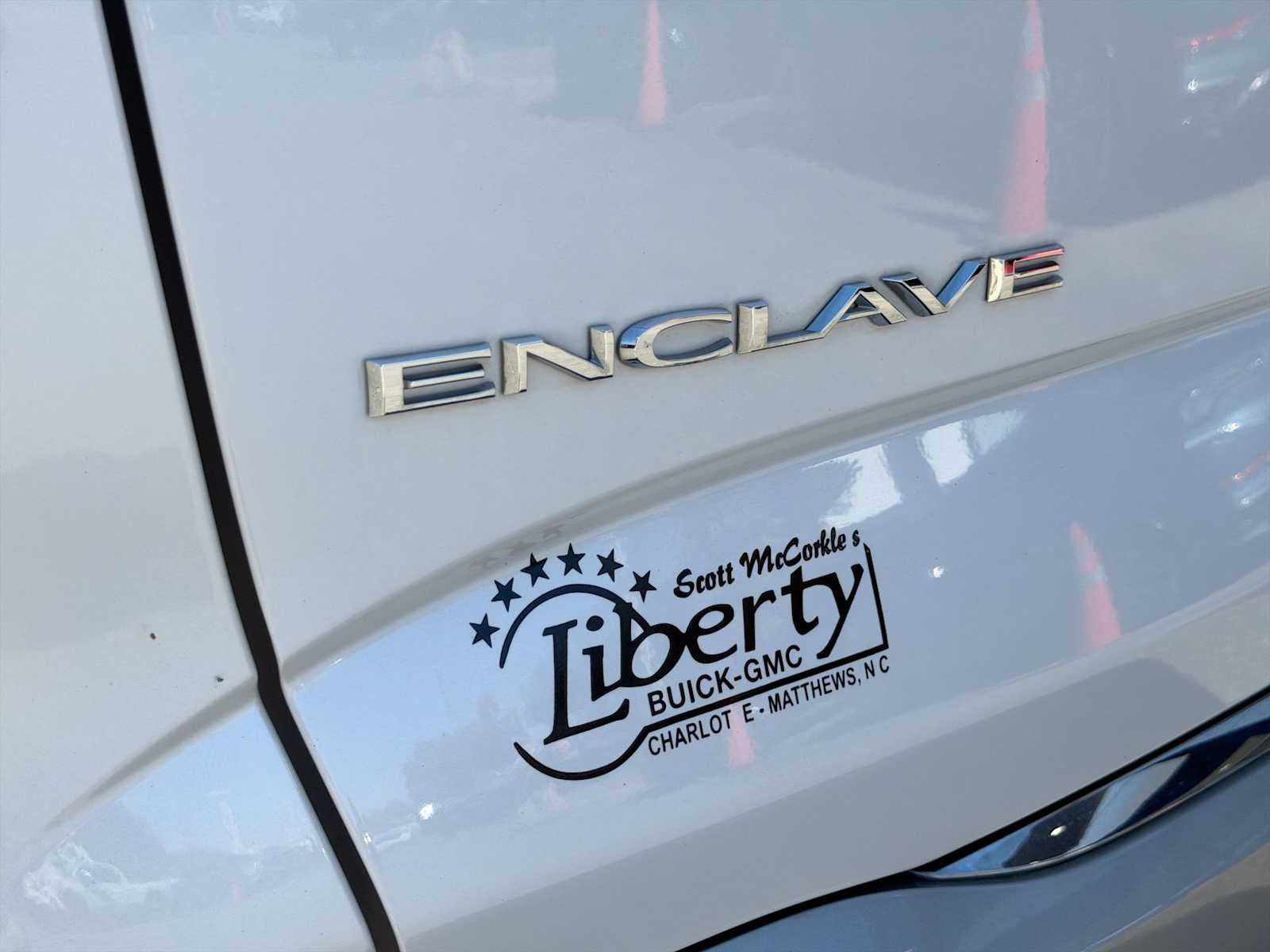 2021 Buick Enclave Essence