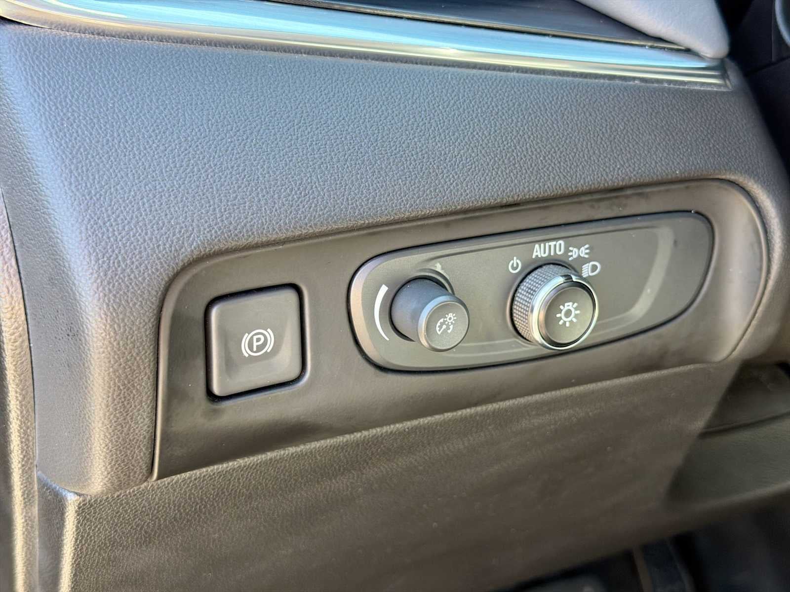 2021 Buick Enclave Essence