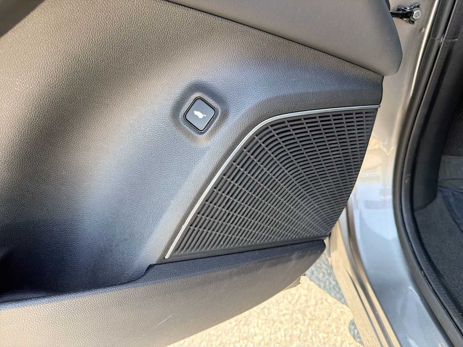 2023 Acura MDX w/Technology Package