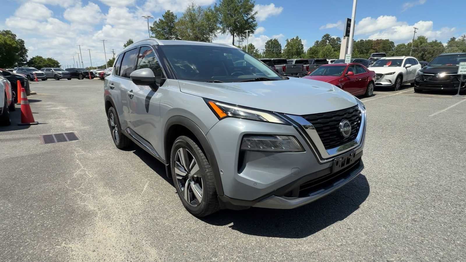 2023 Nissan Rogue SL
