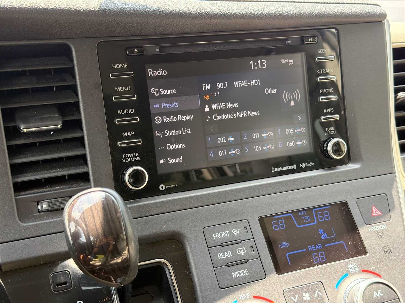 2019 Toyota Sienna XLE Premium