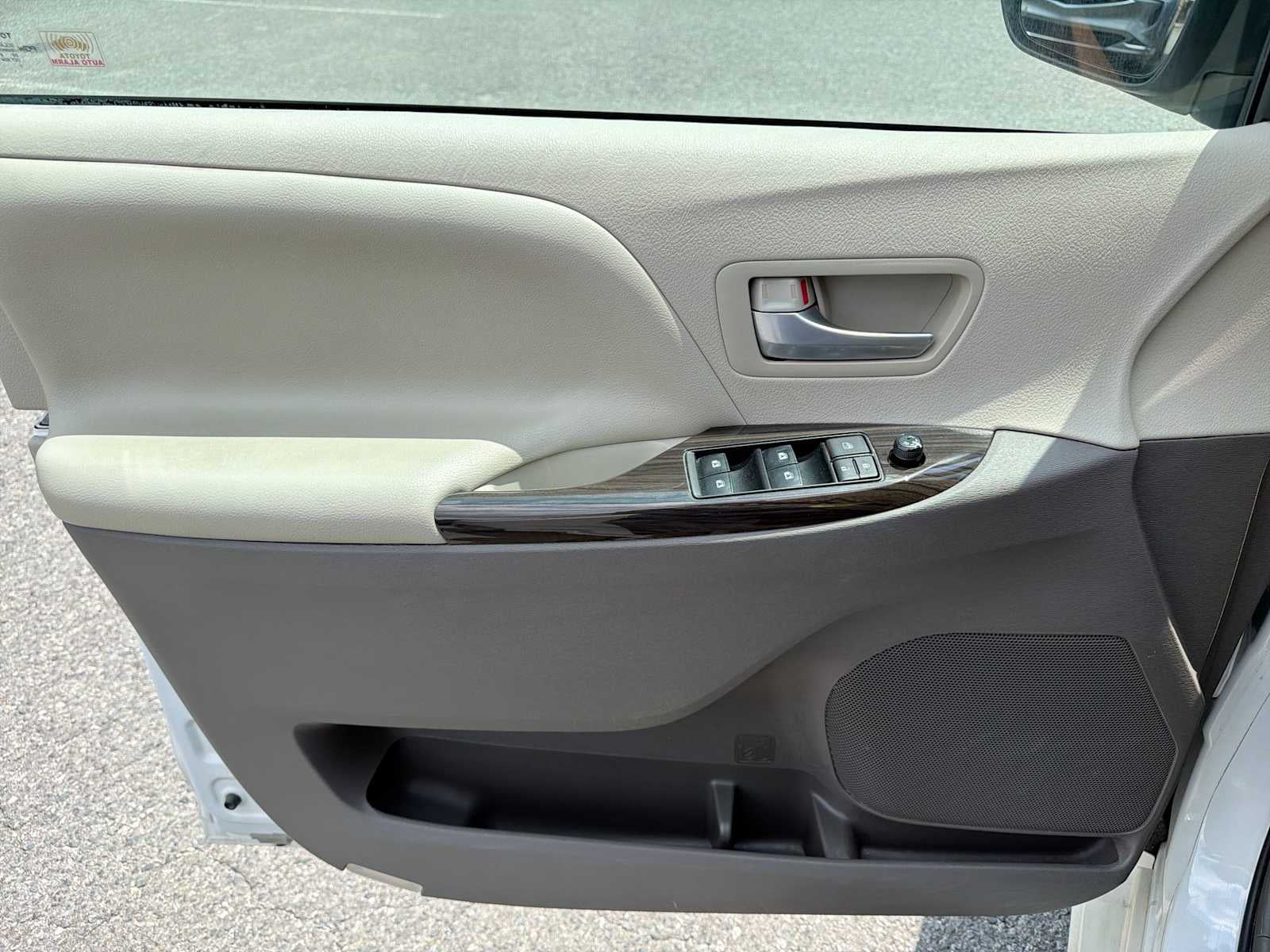 2019 Toyota Sienna XLE Premium