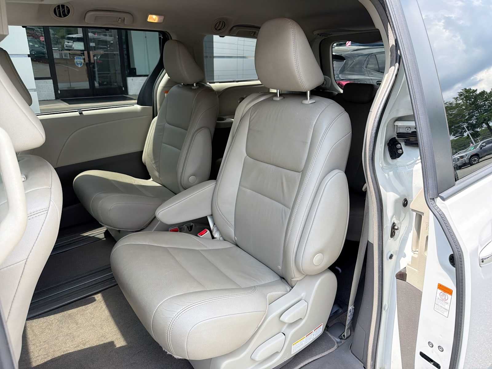 2019 Toyota Sienna XLE Premium