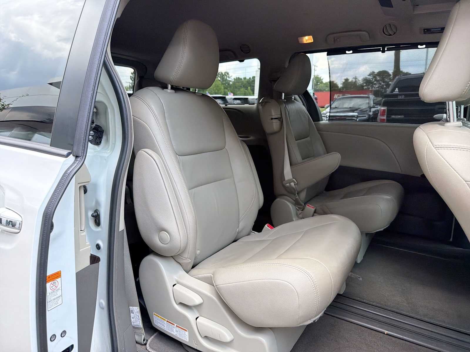 2019 Toyota Sienna XLE Premium