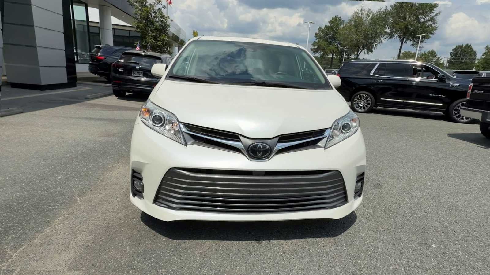 2019 Toyota Sienna XLE Premium