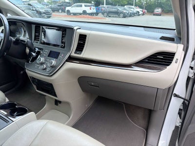 2019 Toyota Sienna XLE Premium