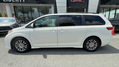 2019 Toyota Sienna XLE Premium