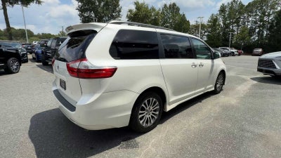 2019 Toyota Sienna XLE Premium