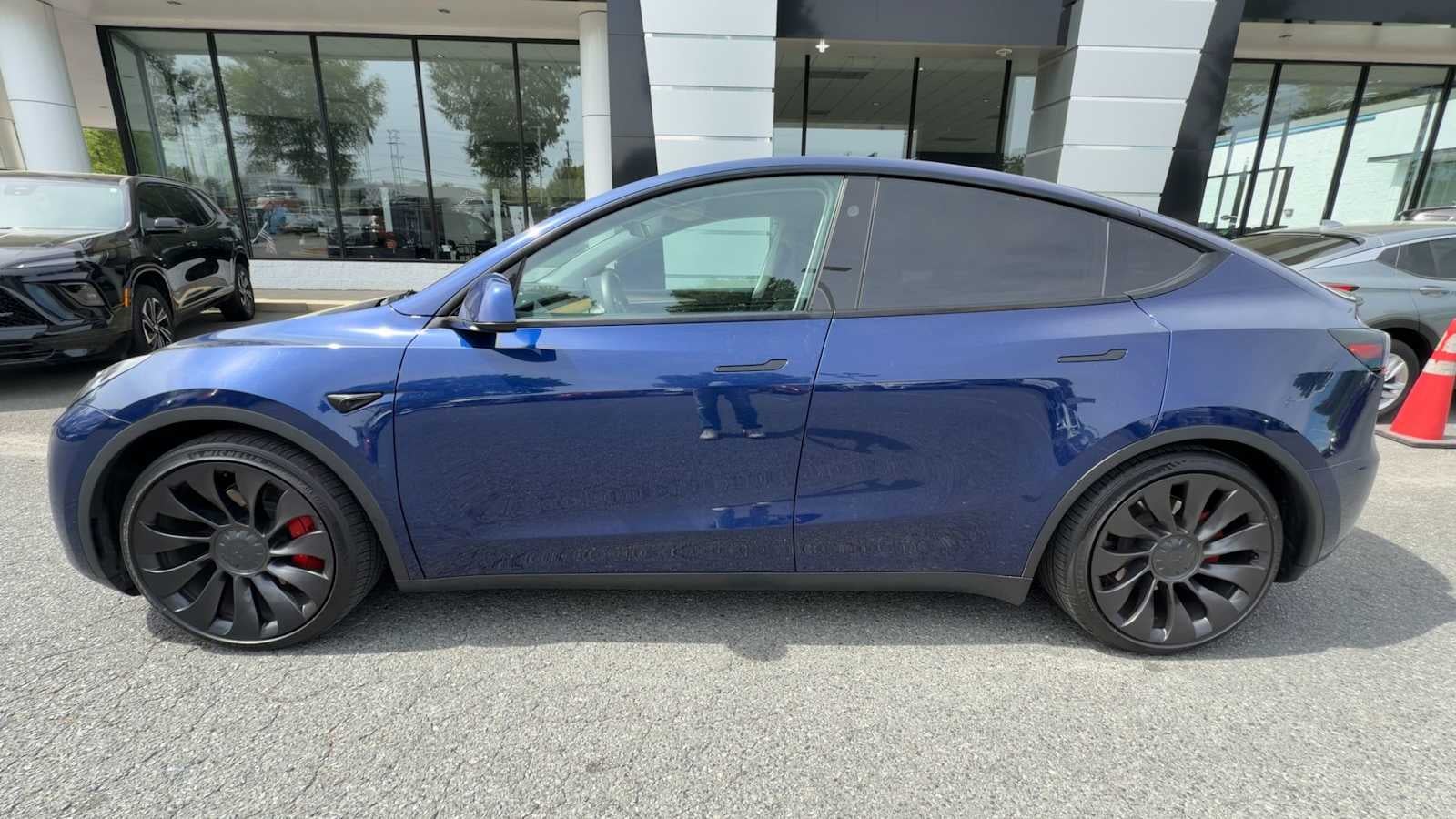 2023 Tesla Model Y Performance