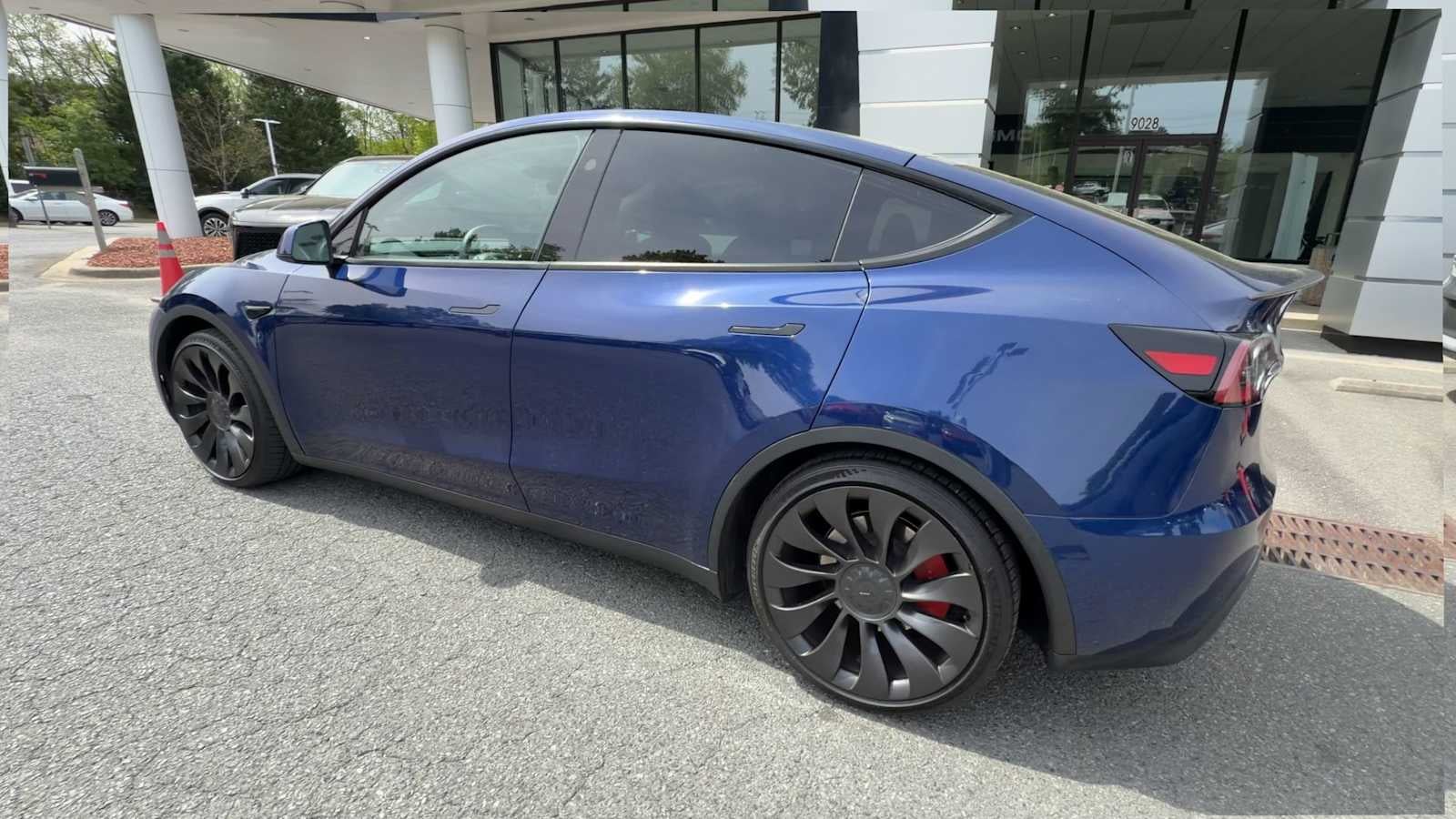 2023 Tesla Model Y Performance